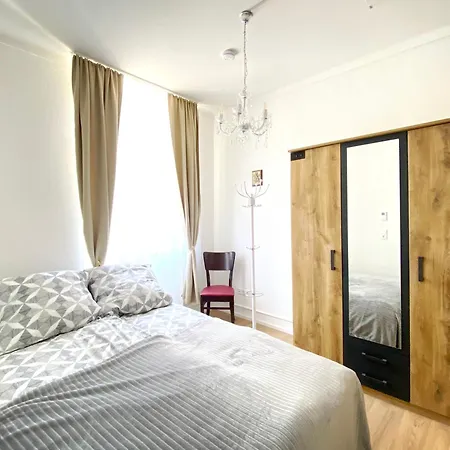 Quiet & Park View - Mitte